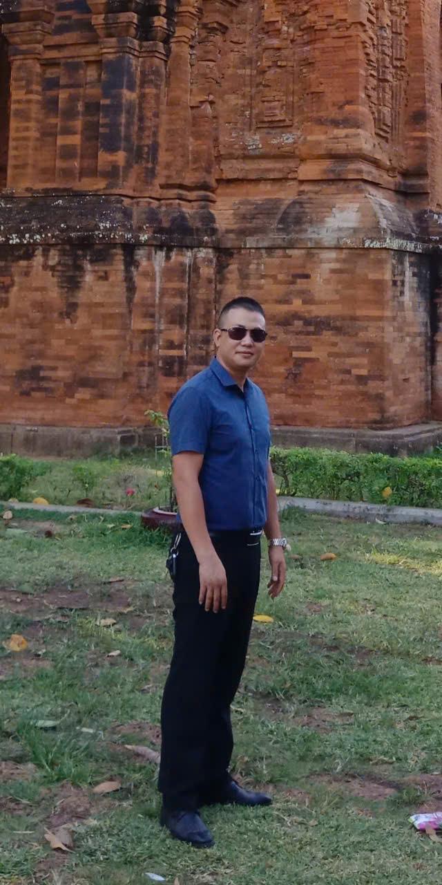 Hoàng Gia Hiệp